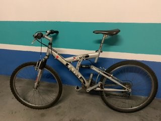Bicicleta Montaña GT Doble Suspensión