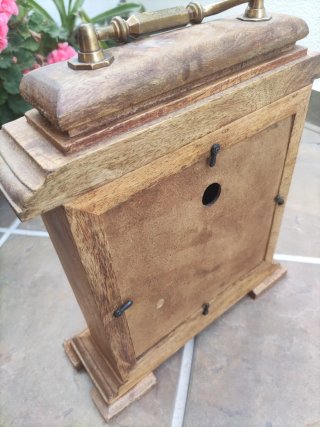 Reloj de Mesa Antiguo de Madera