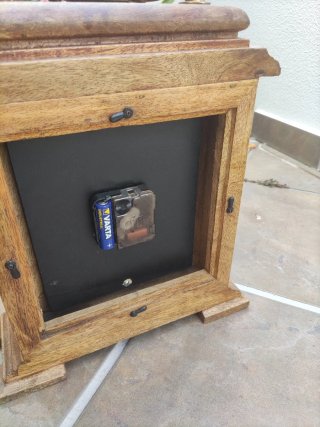 Reloj de Mesa Antiguo de Madera