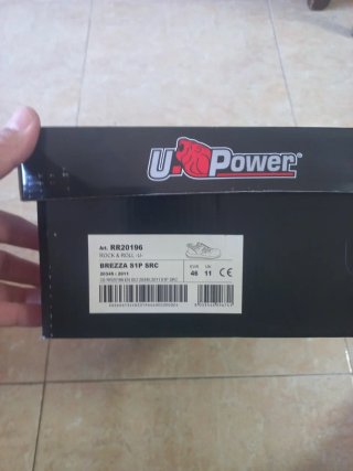 Zapato de seguridad U-Power gris y naranja