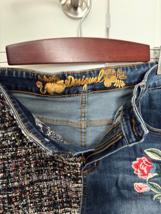 Falda Desigual vaquera patchwork flecos