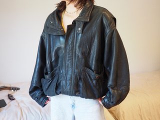 Chaqueta de cuero negra vintage