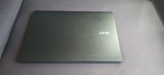 Acer Aspire E 17 para despiece + cargador