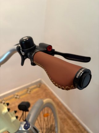 Bicicleta ADO Air 28 color crema