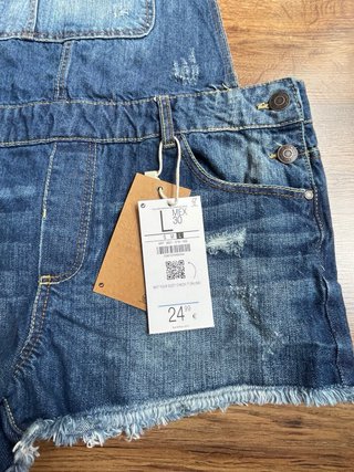 Peto corto vaquero Bershka