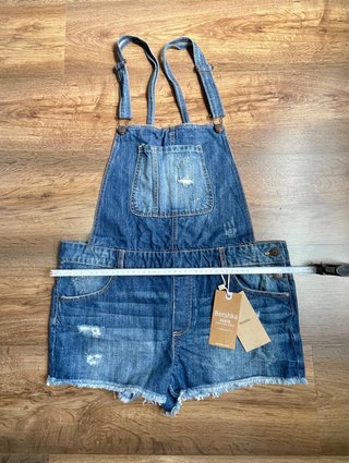 Peto corto vaquero Bershka