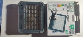 Foco Solar LED 260, Carga USB C, Stock Líder