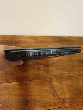 Fujitsu LIFEBOOK E736 i7-6600U