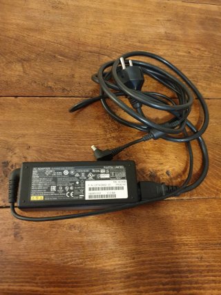 Fujitsu LIFEBOOK E736 i7-6600U