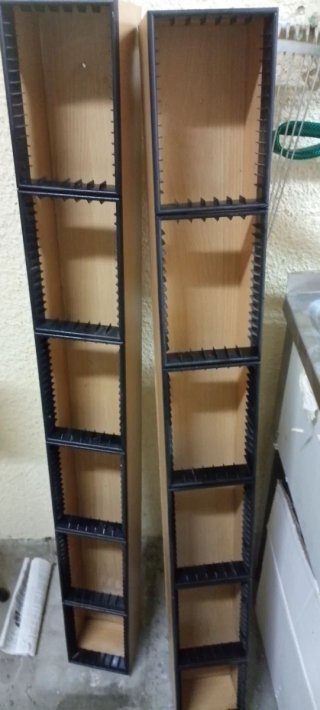 2 Estanterías para CDs Madera y Plástico