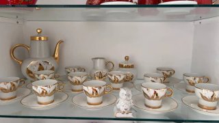 Set caffè vintage in porcellana bianca e oro