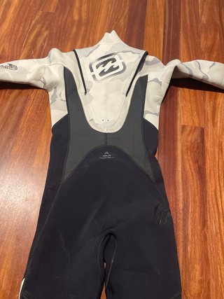 Neopreno Billabong niño Talla 12
