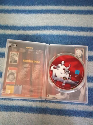 DVD Con faldas y a lo loco