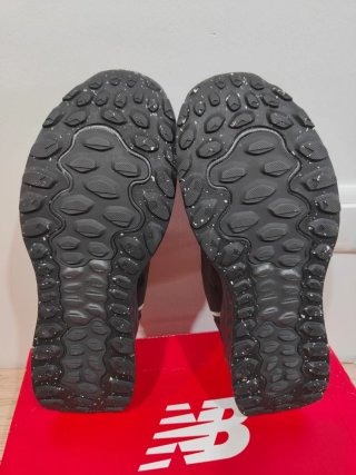 New balance fresh foam x garoe negras 43