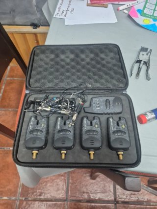 Set de 4 alarmas de pesca con receptor