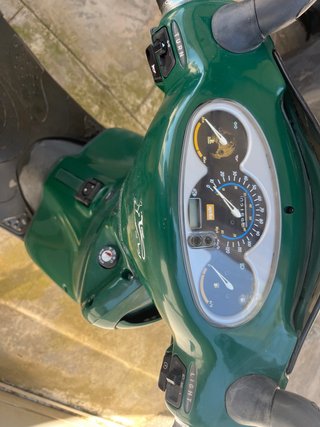 Aprilia Gulliver 49cc Scooter Verde