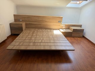 Base Tatami Madera + Cabecero y Mesitas
