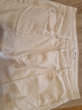 Pantalones campana Mango color beige