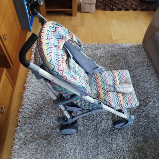 Carrito de bebé plegable