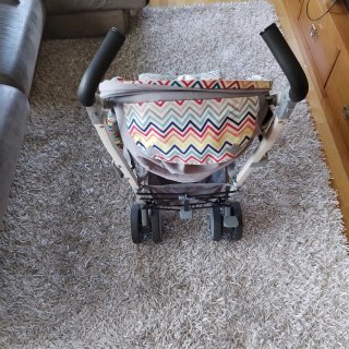 Carrito de bebé plegable