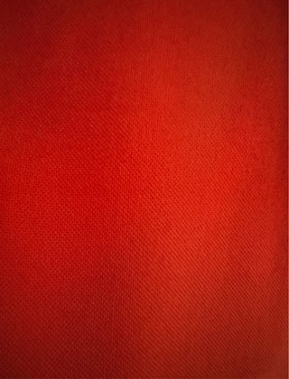 Camiseta roja con volantes