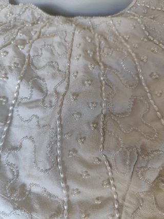 Vestido de Novia Blanco de Seda Salvaje.