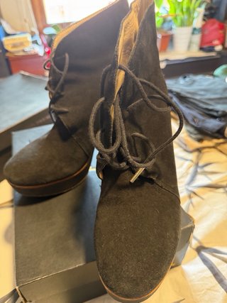Botas Michael Kors de cordones negras