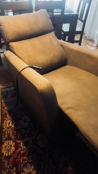 Sillón reclinable eléctrico beige