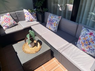Conjunto de Sofá y Mesa de Exterior