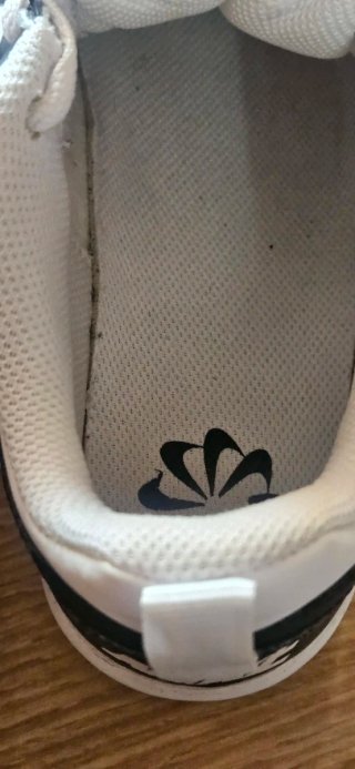 Zapatillas Nike Niños Negras y Blancas