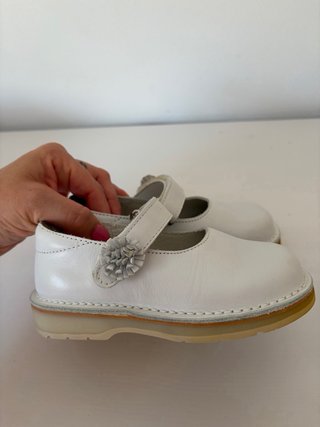 Zapatos niña Chicco blancos talla 24