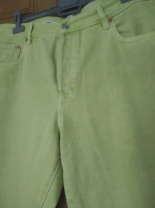 Pantalón vaquero verde lima