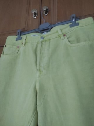 Pantalón vaquero verde lima