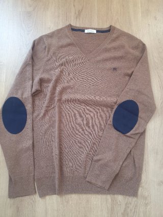 Jersey cuello pico marrón