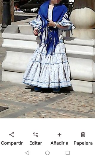 Traje de flamenca niña  para 7 u 8 años