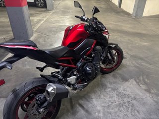 Kawasaki Z900 2024 A2