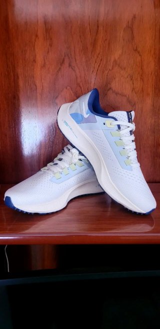 Zapatillas Nike Air Zoom pegasus talla 42