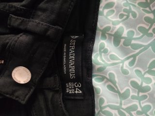 Pantalón negro Stradivarius skinny
