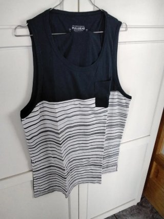 Camiseta Pull&Bear.