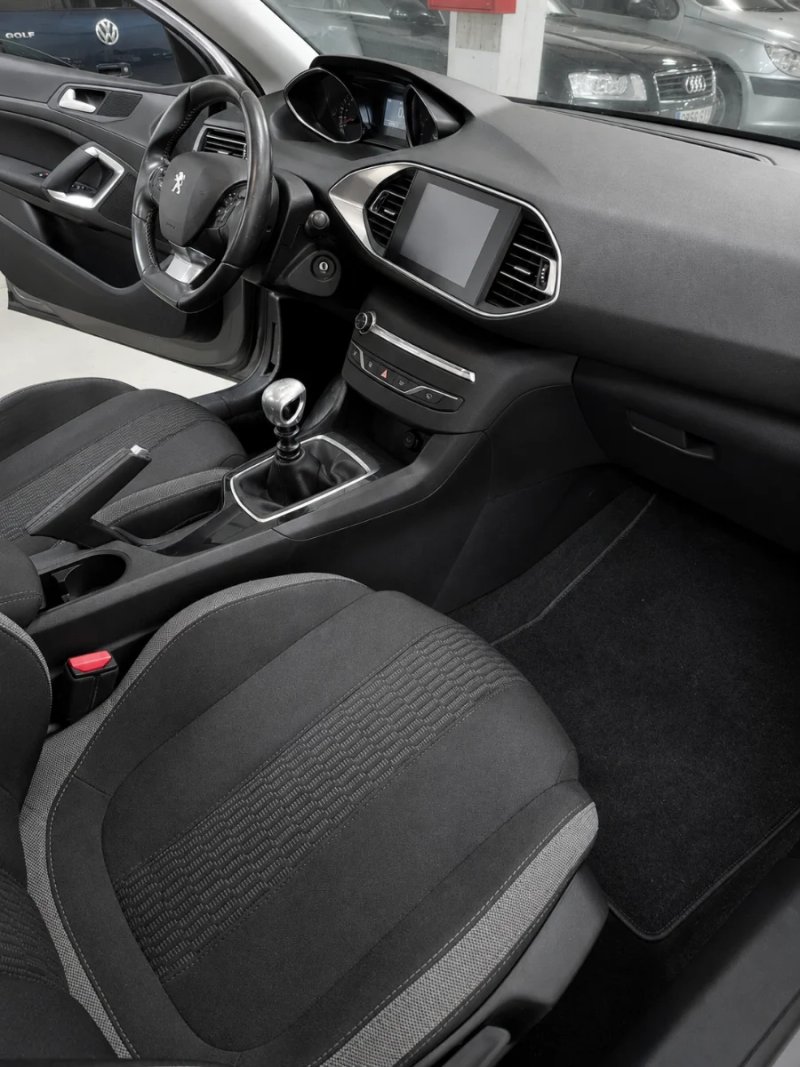 Peugeot 308 2016, foto 7