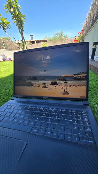 MSI CreatorPro M16 i7/32GB RAM/RTX A1000