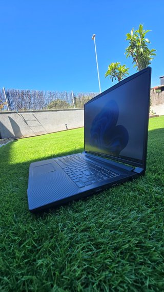 MSI CreatorPro M16 i7/32GB RAM/RTX A1000