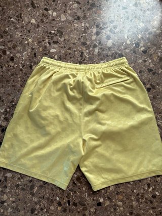 Camiseta y pantalon Supreme Split M Amarillo