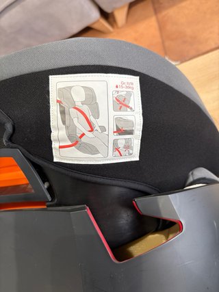 Silla coche Cybex gris y negra grupo 2-3
