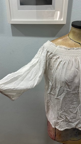 Blusa Pull&Bear blanca hombros descubiertos
