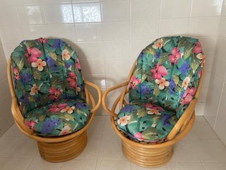2 Sillones ratan Florales Giratorios