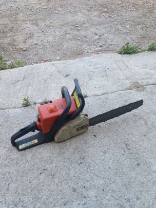 Motosierra Stihl 017
