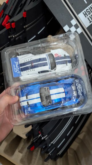 Pista Carrera Digital 132 Mustang Set