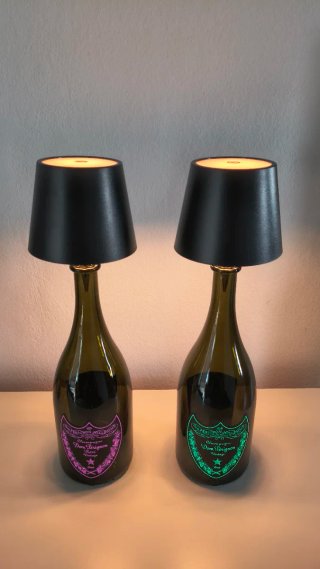 Coppia Lampade con bottiglie Dom Perignon Luminous