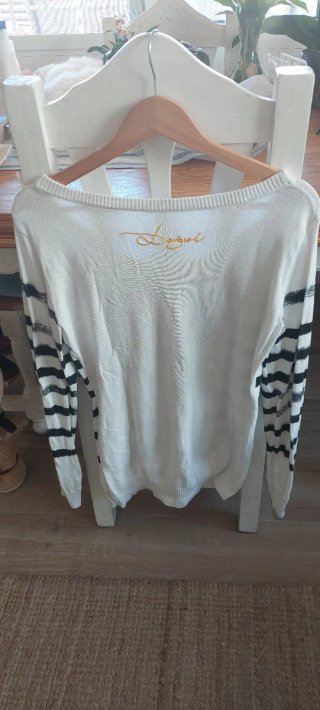 Jersey fino Desigual rayas flor